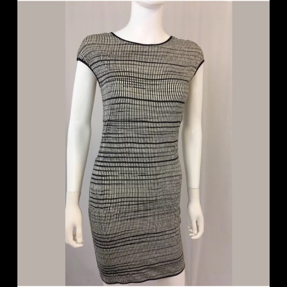 Halston Heritage NWT bodycon Black & White dress M - Picture 1 of 5